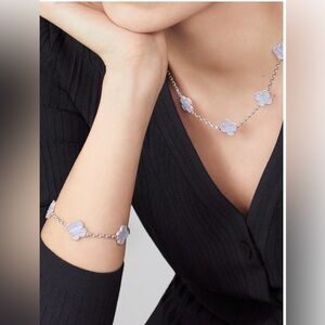 Van Cleef & Arpels Vintage Alhambra 18K Gold 5 Motifs Chalcedony Bracelet COA